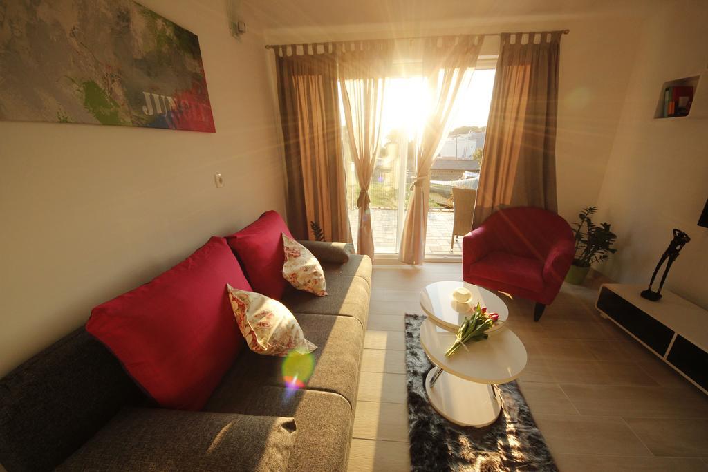 Apartment Golden Dreams Podstrana Exterior photo